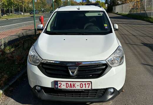 Dacia Lodgy 1.2 TCe Ambiance 7pl. MOTEUR CASSE