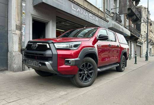 Toyota Hilux 2.8 D-4D 4WD Invincible