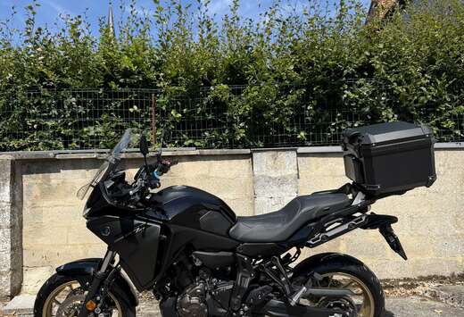 *7GT *AKRAPOVIC