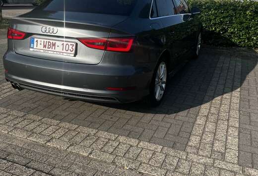 Audi 1.8 TFSI Limousine S line Sportpaket