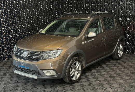 Dacia Sandero Stepway 0.9 TCe - AUTOMATIQUE