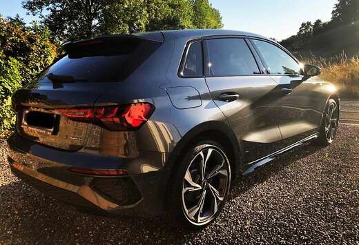 Audi Sportback 40 TFSI Quattro S line tronic