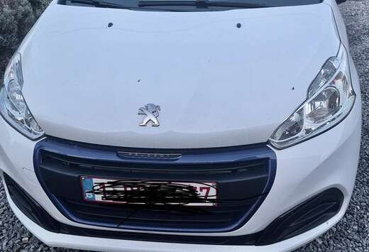 Peugeot 208 1.2i PureTech Like