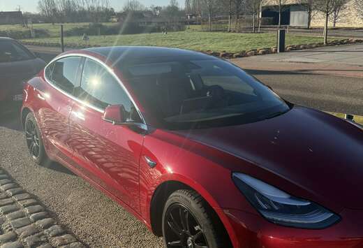 Tesla Model 3 44 kWh Standard Plus