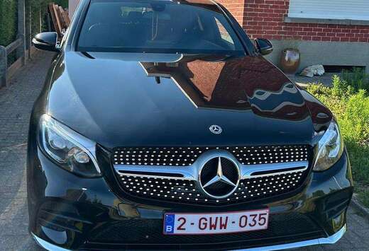 Mercedes-Benz d Coupé 4-Matic Pack AMG