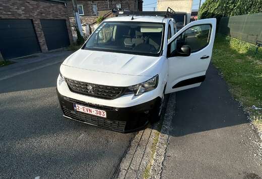 Peugeot 1.6 BlueHDi L1 STD Light Pro