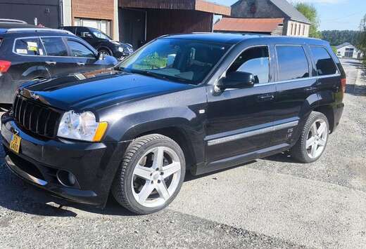 Jeep 6.1 HEMI V8 SRT8 A