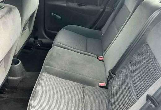 Peugeot 1.4 HDi Dynamic Edition