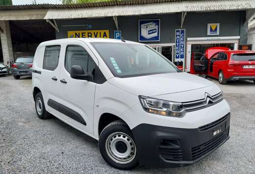 Citroen 1.5 BlueHDi M Light Club *Capt. AR*Blth*272 x ...