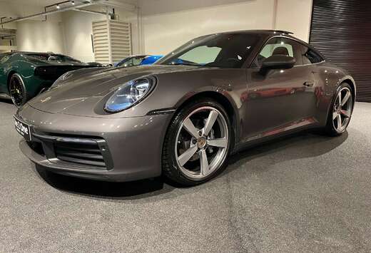 Porsche 911 Carrera PDK