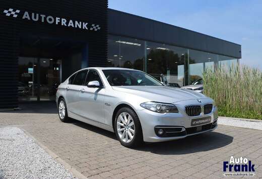 BMW D / AUTOMAAT / LUXURY / GLASDAK / PDC V+A / NAVI