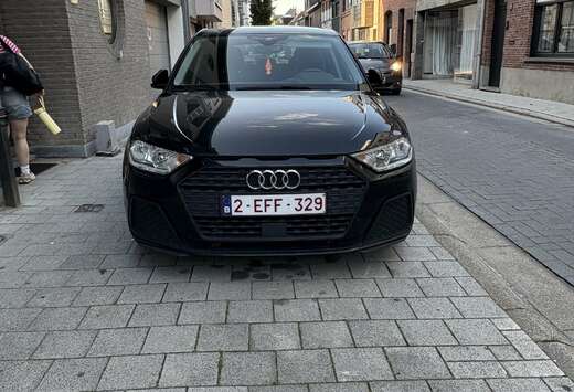 Audi Sportback 25 TFSI S tronic