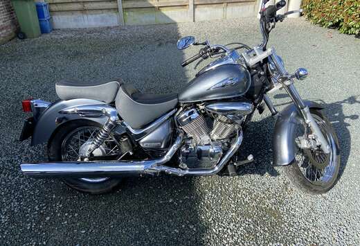 Suzuki SUZUKI  INTRUDER  VL 250