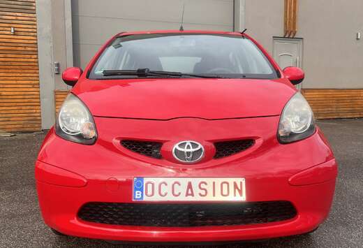 Toyota 1.0i VVT-i Blue MMT