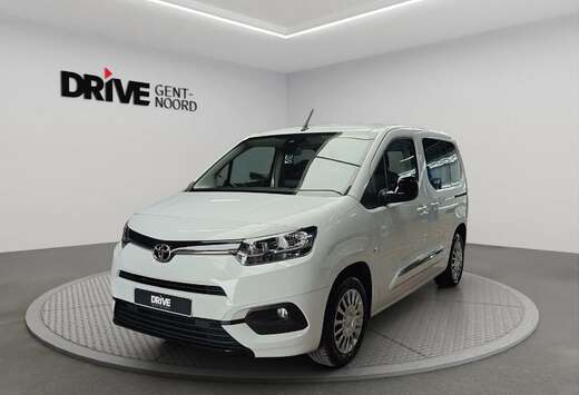 Toyota MPV SWB *GPS/App Connect*