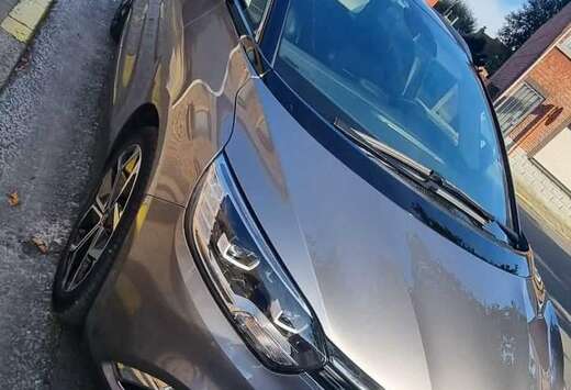 Renault TCe 140 black idition