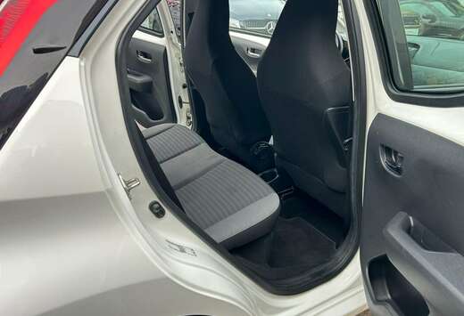 Toyota 1.0 VVT-i AUTOMATIQUE