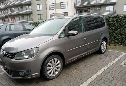 Volkswagen Touran 1.6 CR TDi Highline