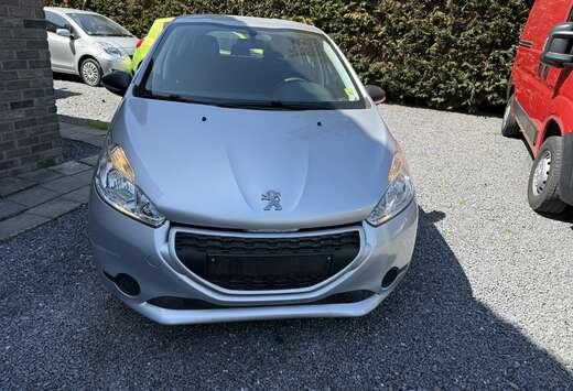 Peugeot 208 1.2i Active