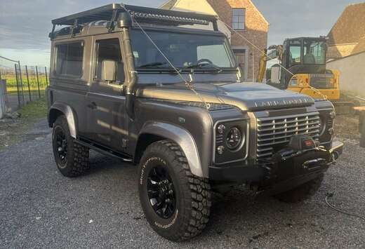 Land Rover Defender 90 Station Wagon SE