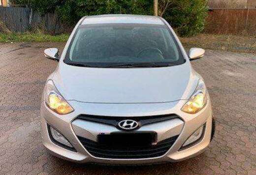 Hyundai i30 1.6 CRDi Lounge