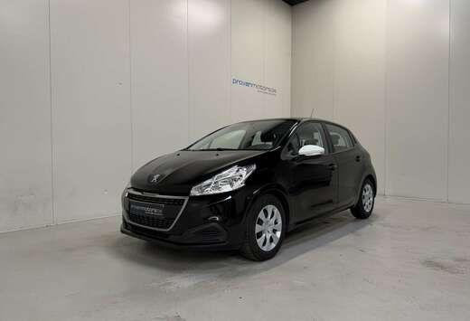 Peugeot 1.2 Benzine - Airco - Radio - Topstaat!