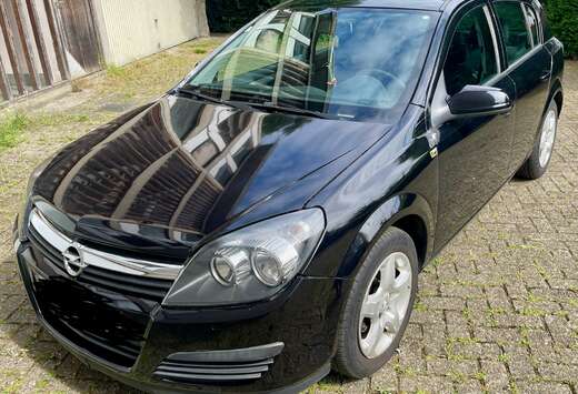 Opel 1.4 benzine blanco gekeurd v.vk.