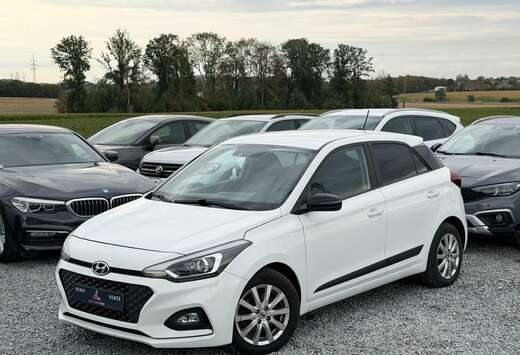 Hyundai 1.0i - Camera - Navigation - Cruise control - ...