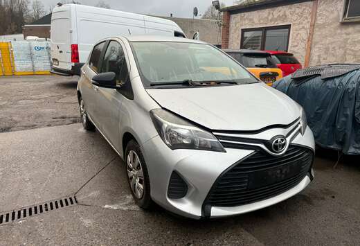Toyota Yaris 1.33i VVT-i 73kw gps airco