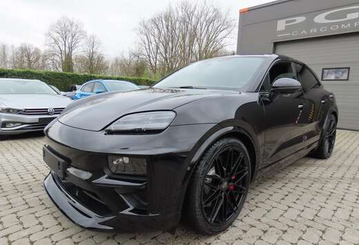 Porsche e-Macan 100 kWh Turbo FULL   639PK