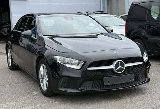 Mercedes-Benz 180d 7G-DCT