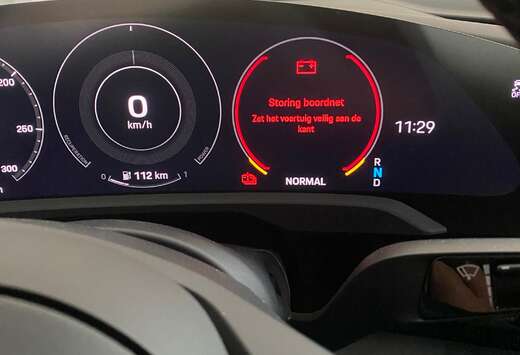 Porsche 93.4 kWh Taycan 4S