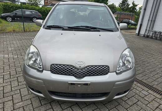 Toyota Yaris 1.0i VVT-i 16v Red Line