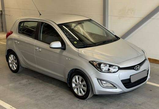 Hyundai i20 1.4i 16v Automatique