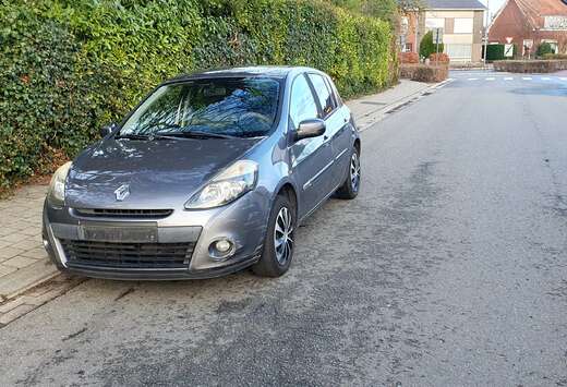 Renault 1.1 Benzine, , Airco, 116.000Km Wordt Gekeurd