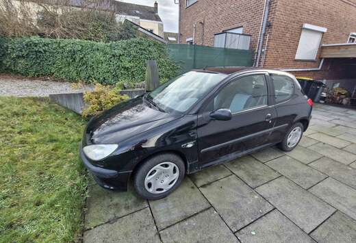 Peugeot 1.1i Enfant Terrible