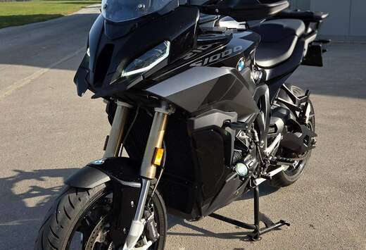 BMW Triple Black Edition