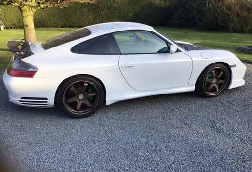 Porsche 911 Carrera 4S