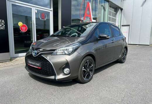 Toyota 1.5 HYB CVT COMFORT BI-TONE