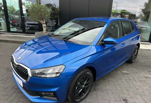 Skoda 1.0i  DSG  130years Camera GPS Verw zetels NIEU ...