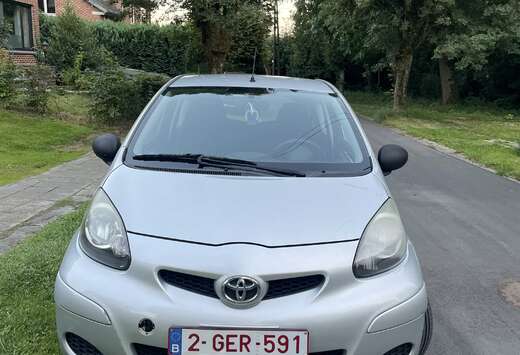 Toyota 1.0i VVT-i Plus