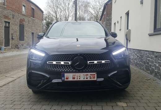 Mercedes-Benz GLA 250 4-Matic AMG Line