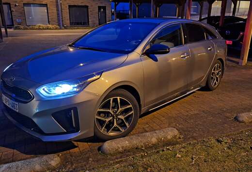 Kia ProCeed 1.4 T-GDI OPF GT LINE