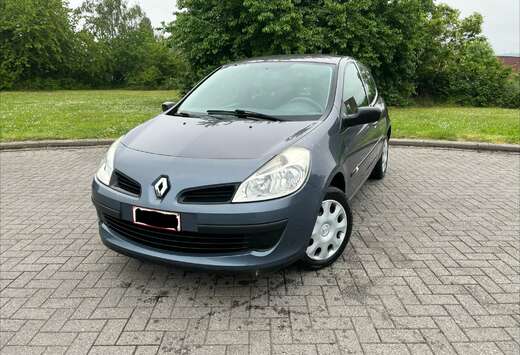 Renault Clio 1.5 dCi Community Blue