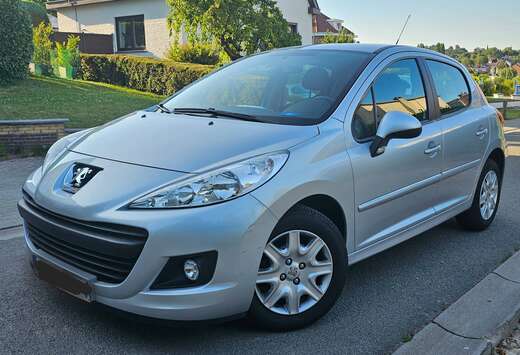 Peugeot 207 1.4i Access (88 500km)