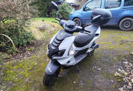 Peugeot TOP Case origine 654 km !