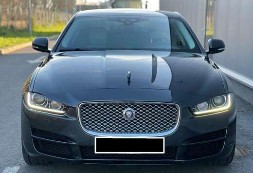 Jaguar XE 2.0 D Prestige