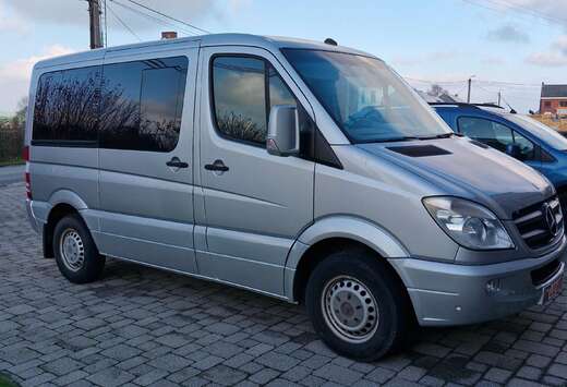 Mercedes-Benz 213 2.1 CDI A1H1