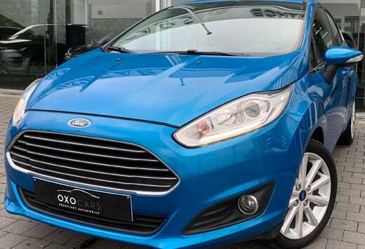 Ford 1.0 Titanium / Clim Auto / Bluetooth / PDC / LED ...