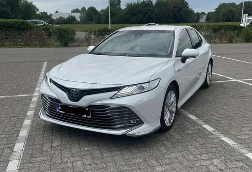 Toyota Hybrid 2.5 Premium e-CVT
